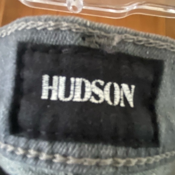 Hudson Krista Super Skinny Gray Jeans Low-Rise
Stretch Your new go-to gray jeans - Picture 7 of 12